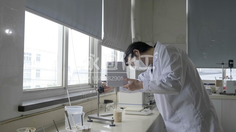 【深度技术解析】回南天木门开裂终结者!永固36%压门胶实测数据揭秘:含水率≤9%背后的分子交联技术 【深度技术解析】回南天木门开裂终结者!永固36%压门胶实测数据揭秘:含水率≤9%背后的分子交联技术